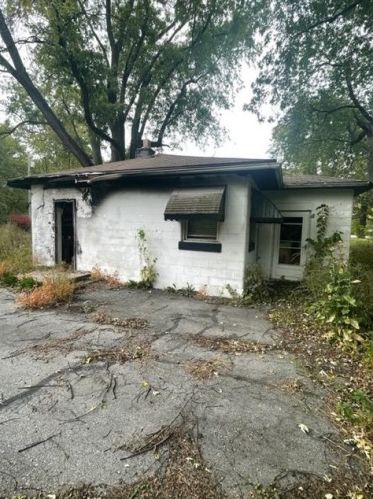 2406 Durbin St, Gary, IN 46406-2834