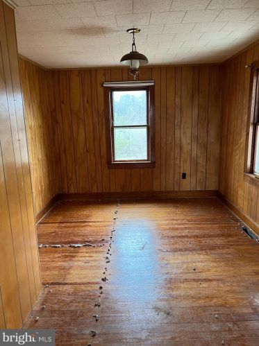 4641 Martinsburg Rd, Berkeley Springs WV  25411-5053 exterior