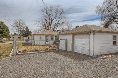 4719 Pearl St, Englewood CO 80113-6911 exterior