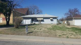 327 16th St, Ames, KS 66901-4915