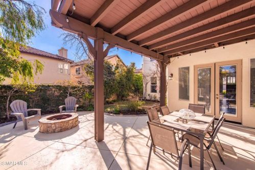 5934 Indian Terrace Dr, Simi Valley CA  93063-5771 exterior