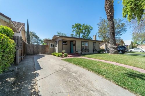702 Downey Ave, Modesto, CA 95354-1306