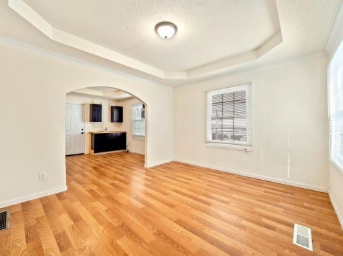 1750 Mary George Ave, Atlanta, GA 30318-3570