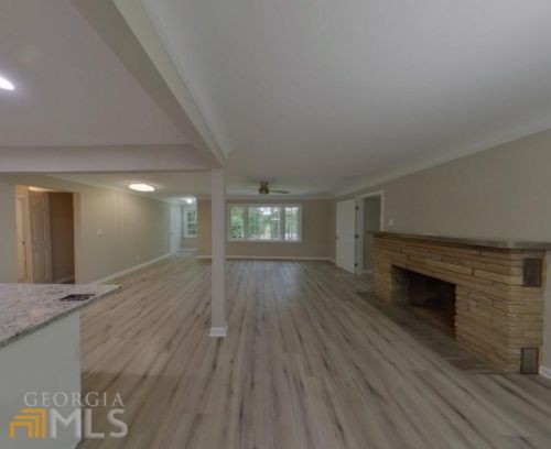 2480 County Line Rd, Atlanta GA  30331-6545 exterior