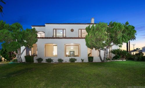 2478 Rosecrans St, San Diego, CA 92106-1569