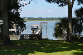 1518 Wilmington Island Rd, Savannah GA  31410-4522 exterior
