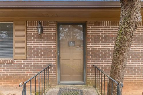 4397 Hickory Wood Ln, Atlanta GA  30360-2619 exterior