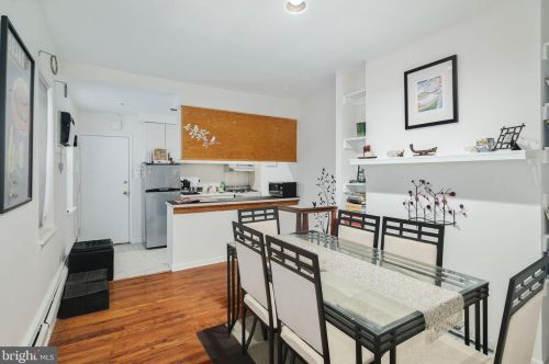 1336 Lombard St, Philadelphia PA  19147-1004 exterior