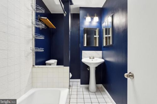 2840 16 St, Philadelphia PA  19145-4602 exterior