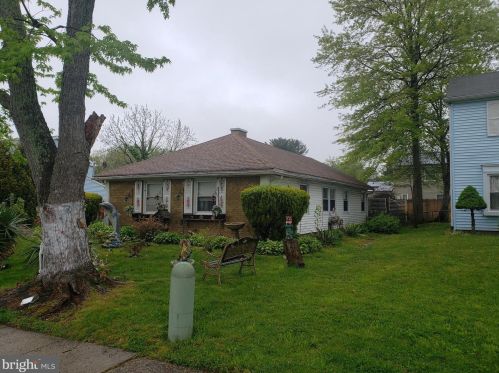 17 Pembrook Ln, Willingboro, NJ 08046-2711