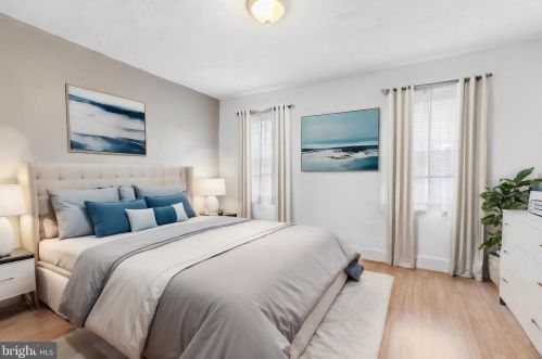 2404 9 St, Philadelphia PA 19133-0016 exterior