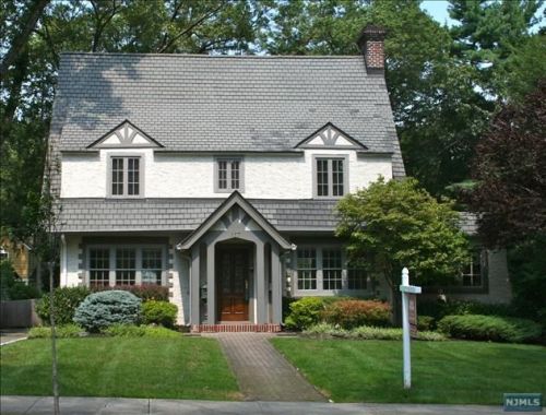 117 Avondale Rd, Ridgewood, NJ 07450-1301