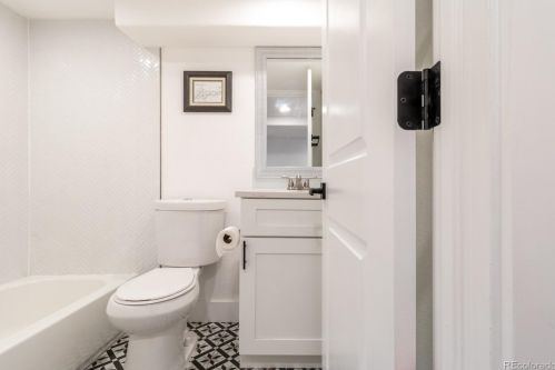 1371 Elm St, Denver CO  80220-2514 exterior