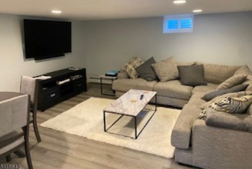 4 Sharon Ct, Dover NJ  07869-2627 exterior