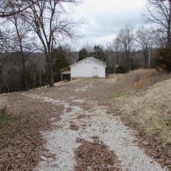 525 Pioneer Point Rd, Galena, MO 65656-4948