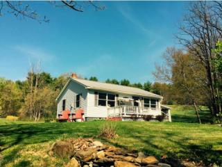 2002 Black Mountain Rd, Brattleboro VT  05301-8825 exterior
