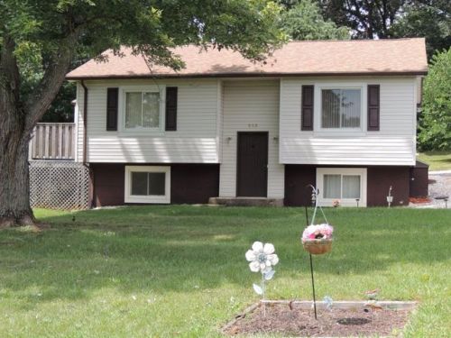 528 Sweeney Cir, Forest, VA 24551-1467