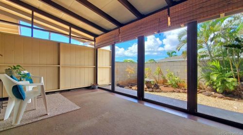 1376 Uila St, Honolulu HI  96818-1940 exterior