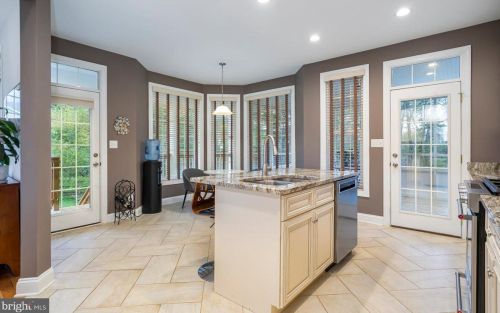 365 Prado Way, Berkeley Springs WV  25411-3264 exterior