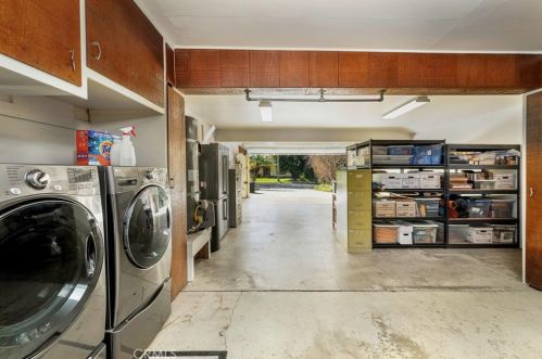 1107 Riviera Dr, Santa Ana CA 92706-1841 exterior