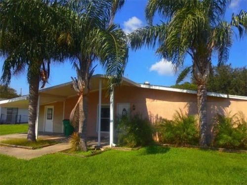 2129 Stumpf Blvd, Gretna, LA 70056-2744