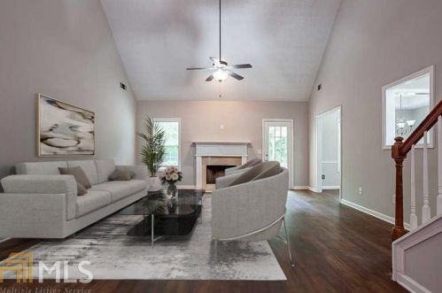 65 Valley View Rd, Porterdale, GA 30016-8993