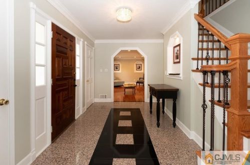 279 Plainfield Rd, Edison, NJ 08820-2913