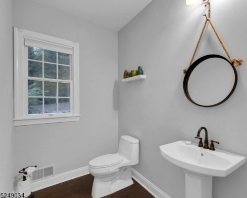 35 Mallard Dr, Hackettstown NJ  07840-2821 exterior