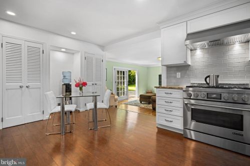 12 Nelson Ridge Rd, Princeton NJ  08540-7436 exterior