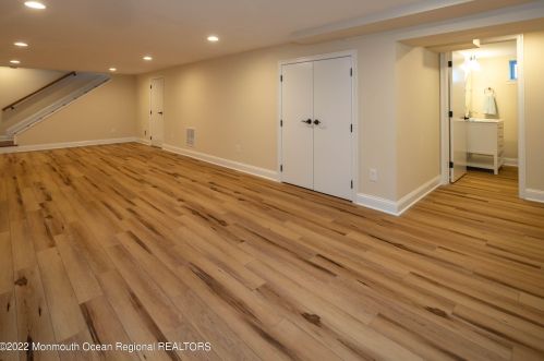 57 Louis Cir, Tinton Falls NJ  07701-6220 exterior