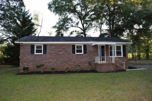 170 Crescent Dr, Moore, SC 29369-9457
