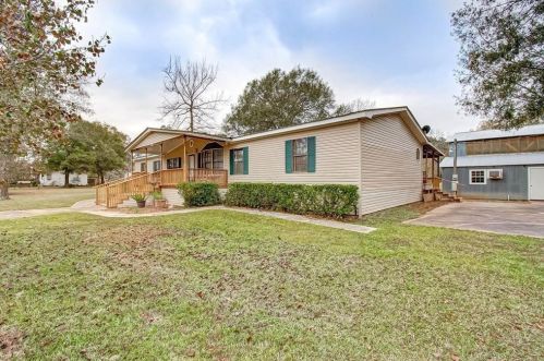 11450 Ward Rd, Conroe TX  77306-7542 exterior