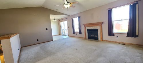 159 Harvest Glenn Dr, Davis Jct, IL 61020-9797