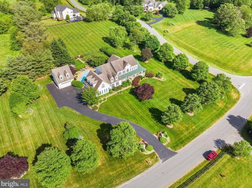 17462 Francis Farm Pl, Hamilton, VA 20158-3460