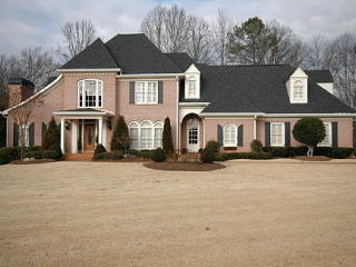 1318 Marietta Country Club Dr, Kennesaw, GA 30152-4728