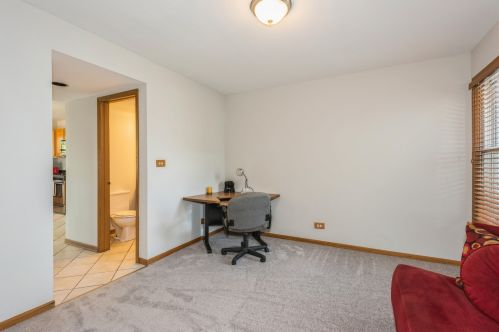 1114 Bradbury Cir, Carol Stream IL  60188-3903 exterior