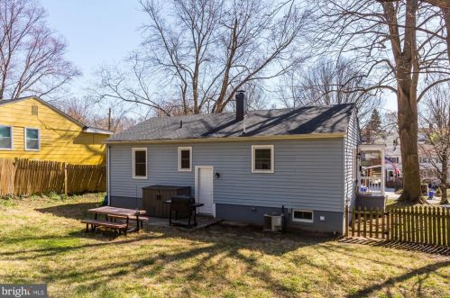 3201 Henderson Ave, Silver Spring MD 20902-1921 exterior