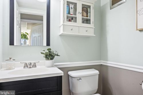 12517 Summerwood Dr, Silver Spring MD 20904-1746 exterior