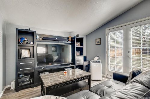 5238 Stuart St, Denver, CO 80212-4044
