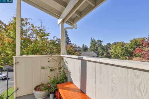 10 Janin Pl, Concord CA  94523-1116 exterior