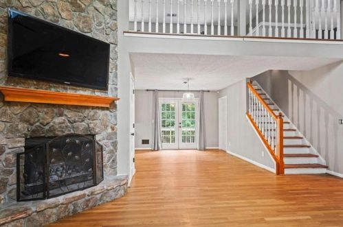 270 Pleasant Grove Cir, Mcdonough, GA 30252-3933
