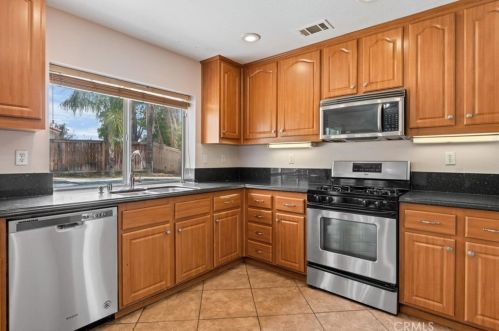 7642 Northrop Dr, Riverside CA  92508-6074 exterior