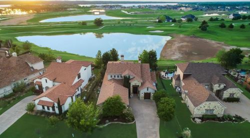 6048 The Resort Blvd, Fort Worth TX  76179-6631 exterior