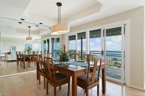 825 Puuikena Dr, Honolulu HI  96821-2564 exterior