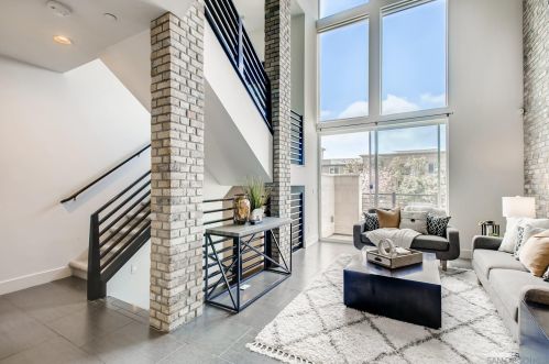 7876 Civita Blvd, San Diego, CA 92108-5123