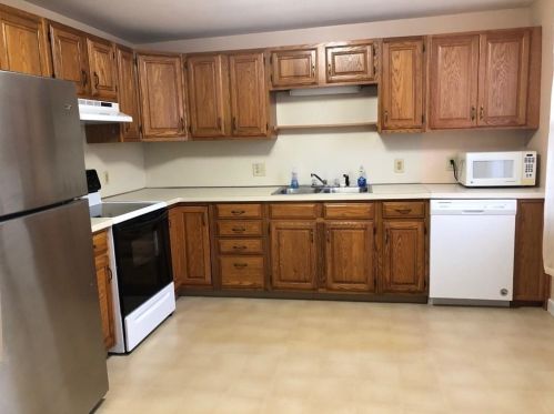 18 Elm St, Westerly RI  02891-2126 exterior