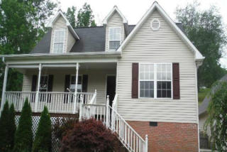 146 Michael Ln, Jacksboro, TN 37757-2331