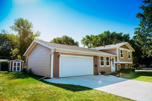 15 Highland Dr, Morris, MN 56267-1713