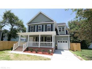 9 Farragut St, Portsmouth, VA 23702-2252