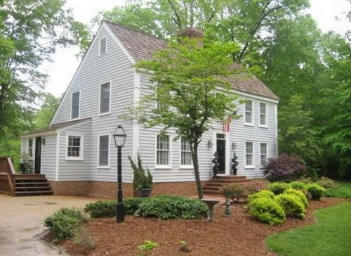 71 Hill Crest Ln, Urbanna, VA 23175-2537